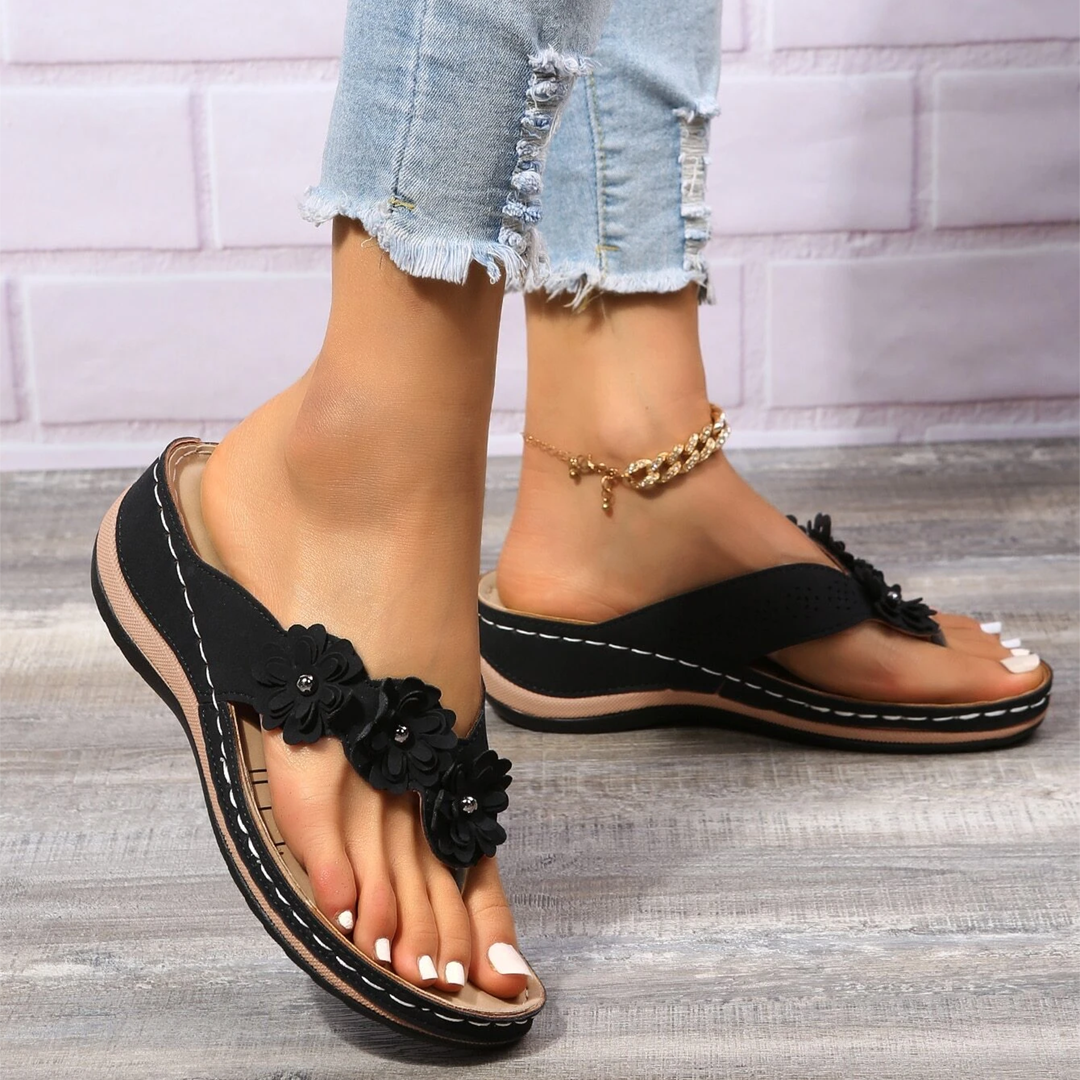 Women's Retro Studded Flowers Arch Support Wedge Flip Flops
