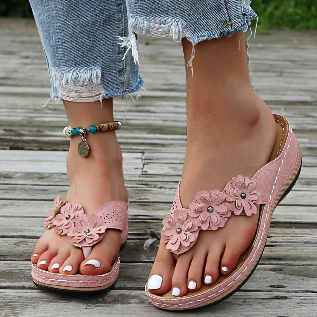 Women's Retro Studded Flowers Arch Support Wedge Flip Flops