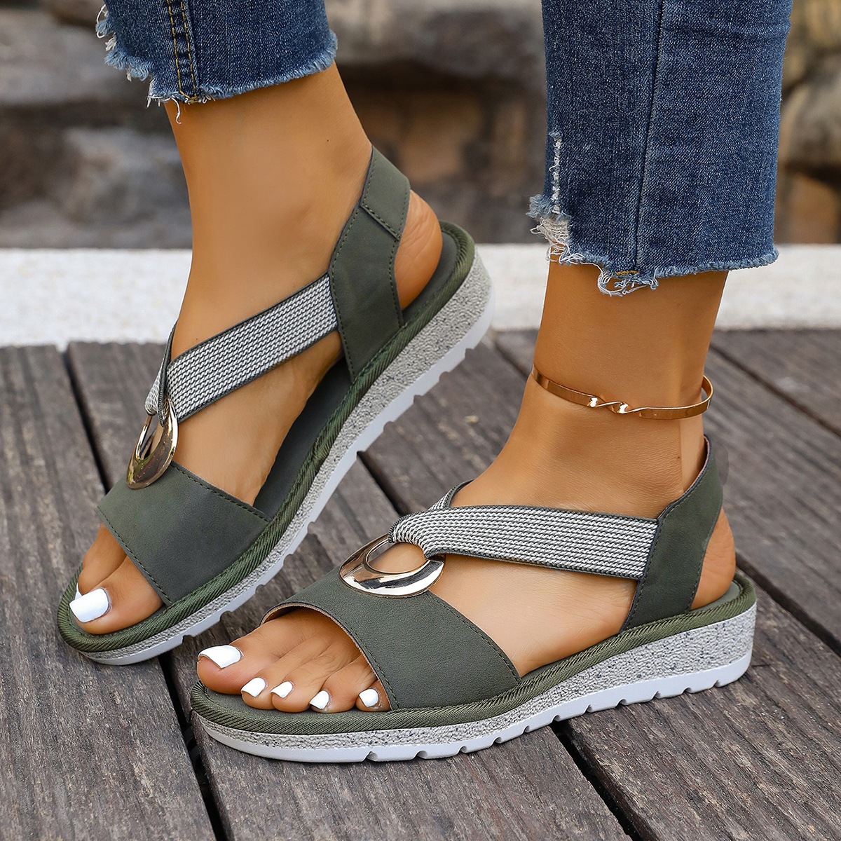 Women's Metal Buckle Flat Sandals