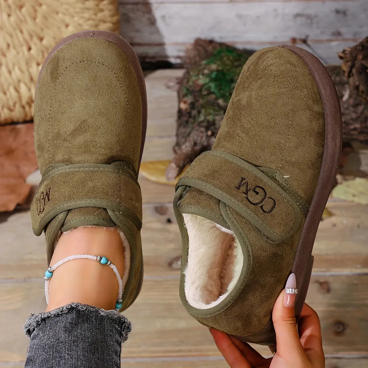 🔥Last Day Promotion 50% OFF - Women's Winter Slip-On Non-Slip Warm Shoes