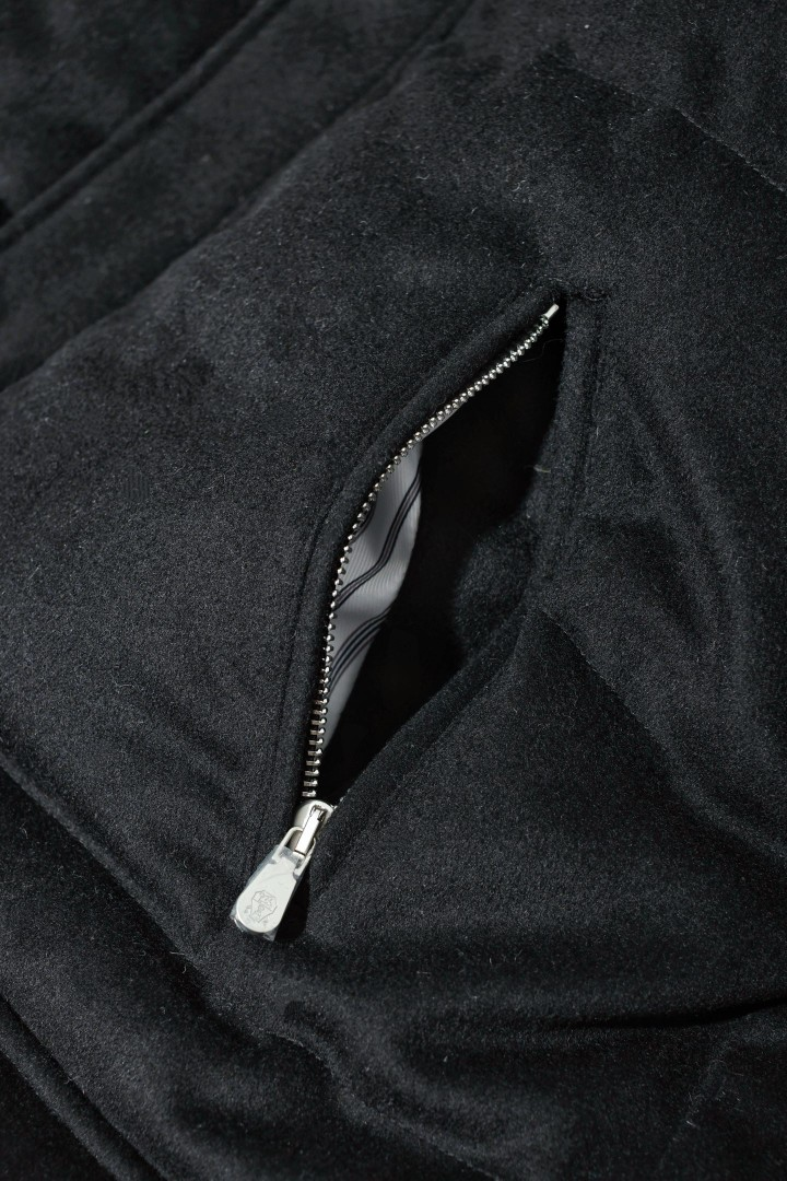 Men's classic wool and cashmere blend hooded down jacket for autumn and winter.