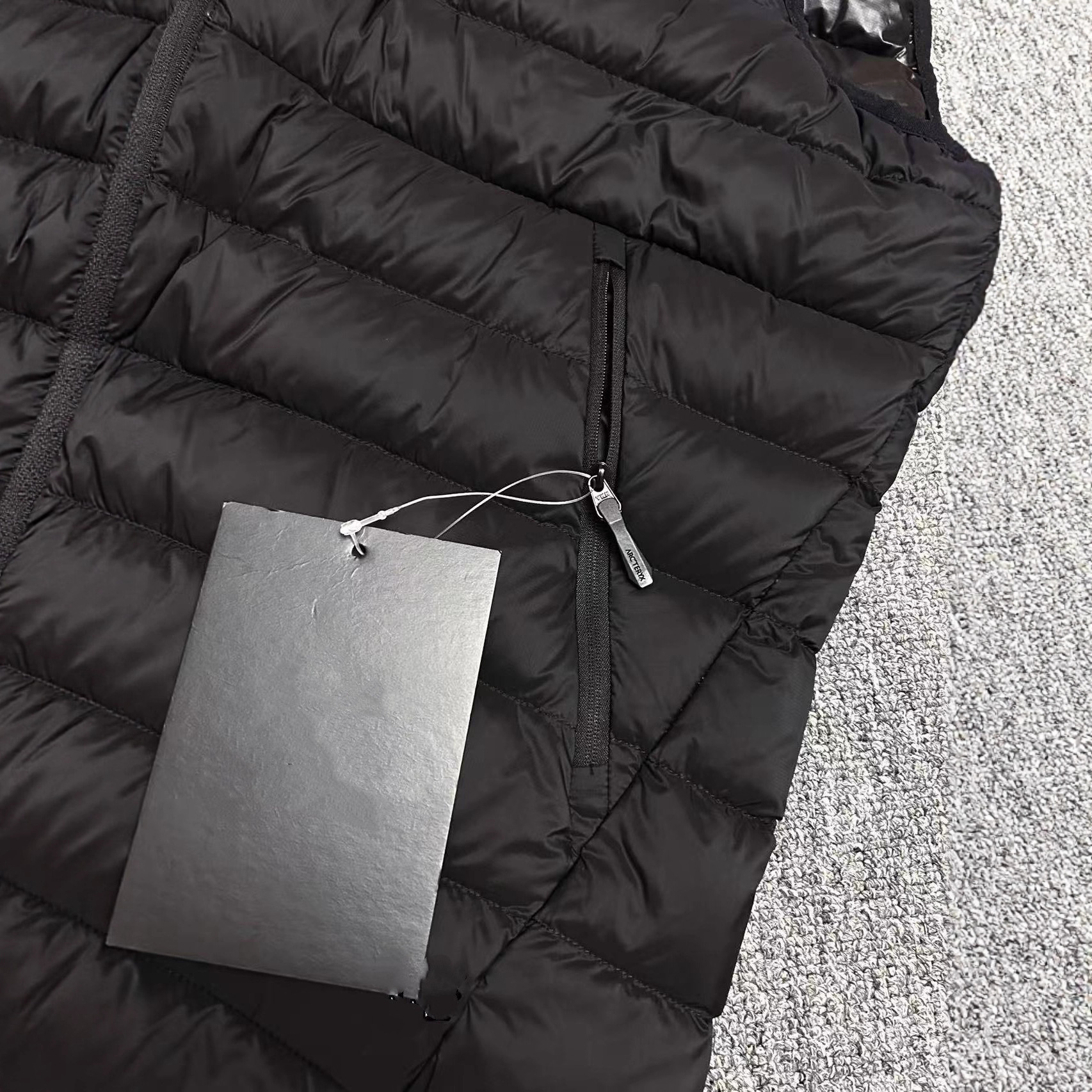 Solid color casual warm zipper stand collar goose down vest