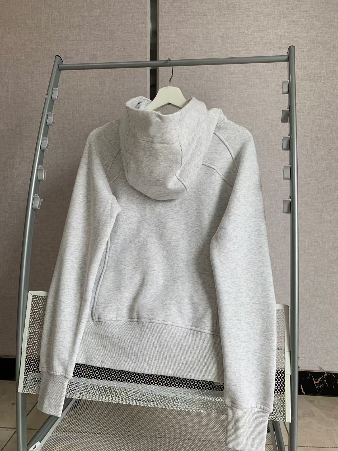 Women's Zipper Hoodie Sweatshirt - Trendy, Stylish, and Versatile