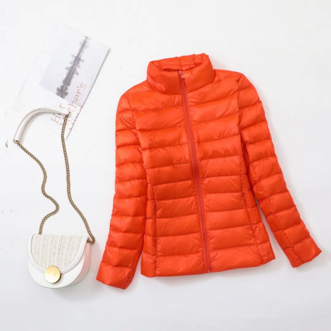 Lightweight and portable down jacket for women