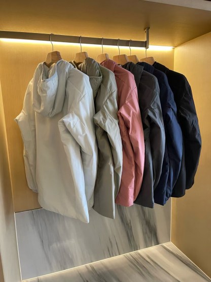 Outdoor casual cotton-padded jacket