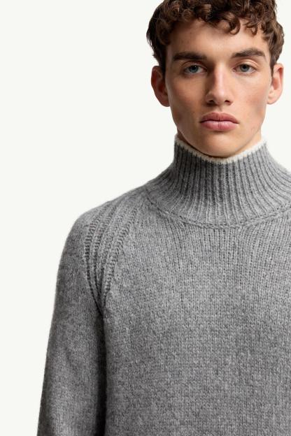 Alpaca & Wool Blend Turtleneck Sweater