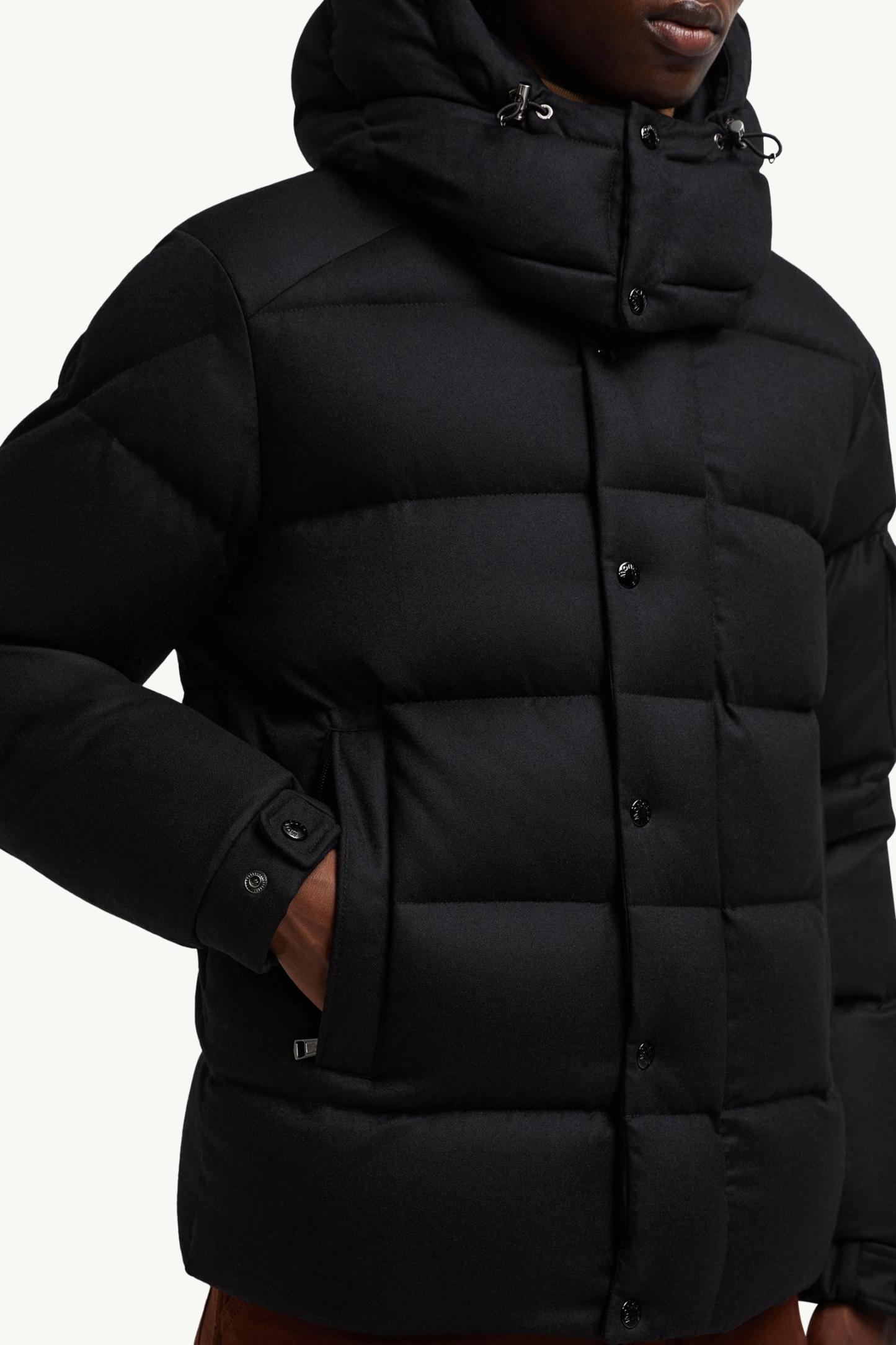 monthtcler Maya 70 Hooded Wool Flannel Short Down Jacket