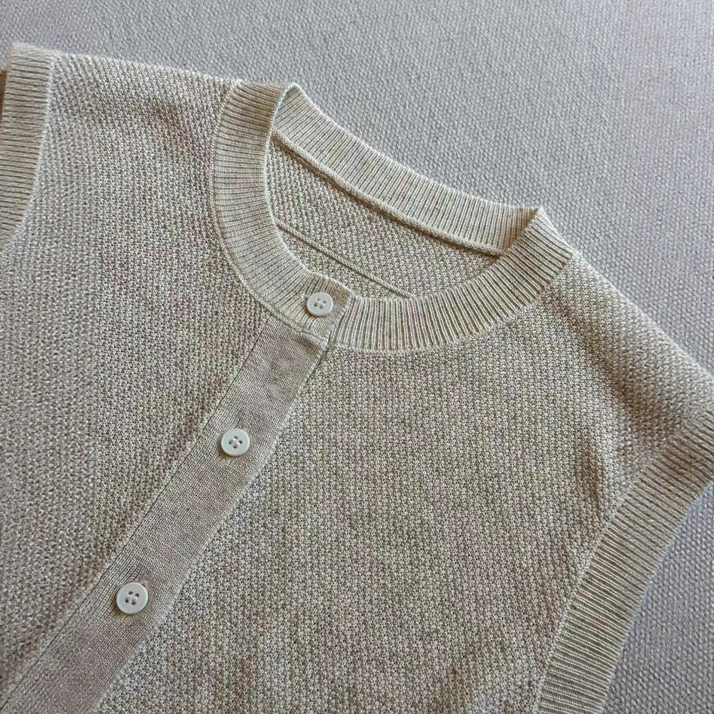 Linen crew neck knit sleeveless cardigan