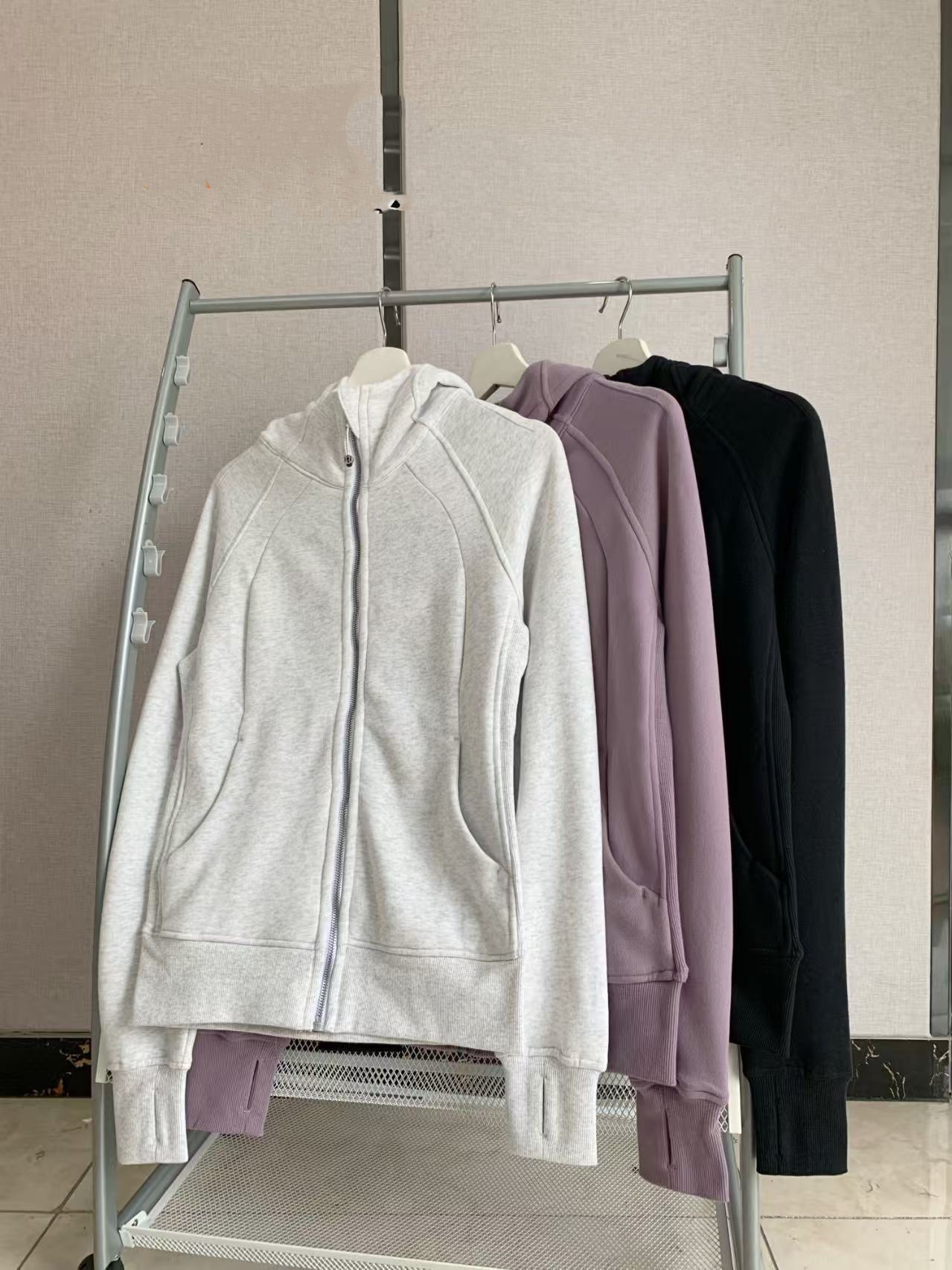 Women's Zipper Hoodie Sweatshirt - Trendy, Stylish, and Versatile