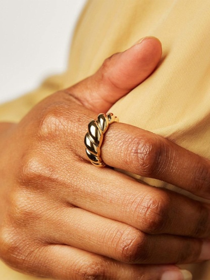 1pc Minimalist Twist Ring