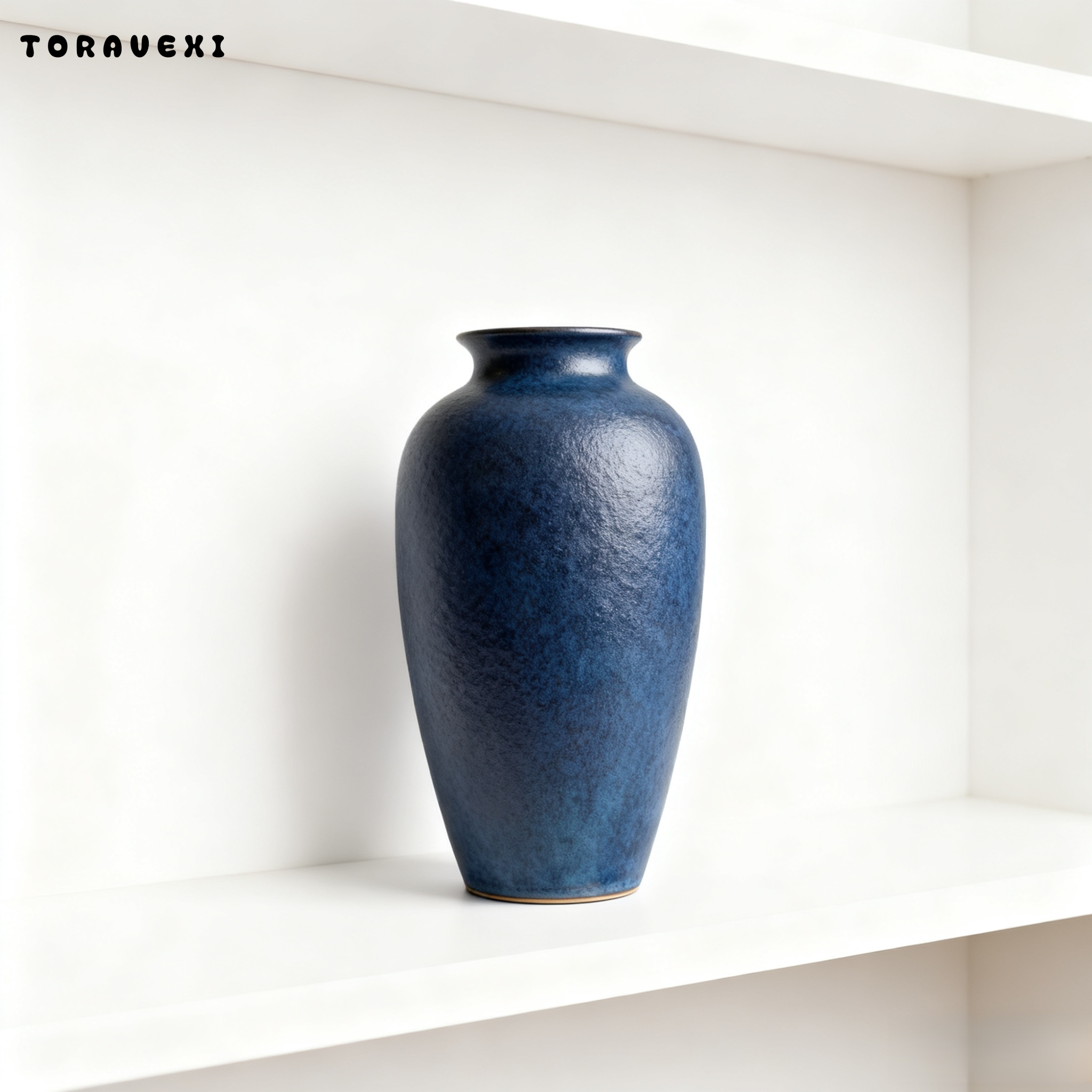 Vase Wohnzimmerdeko Set aus 2 St&uuml;ck auf einem Wohnzimmertisch