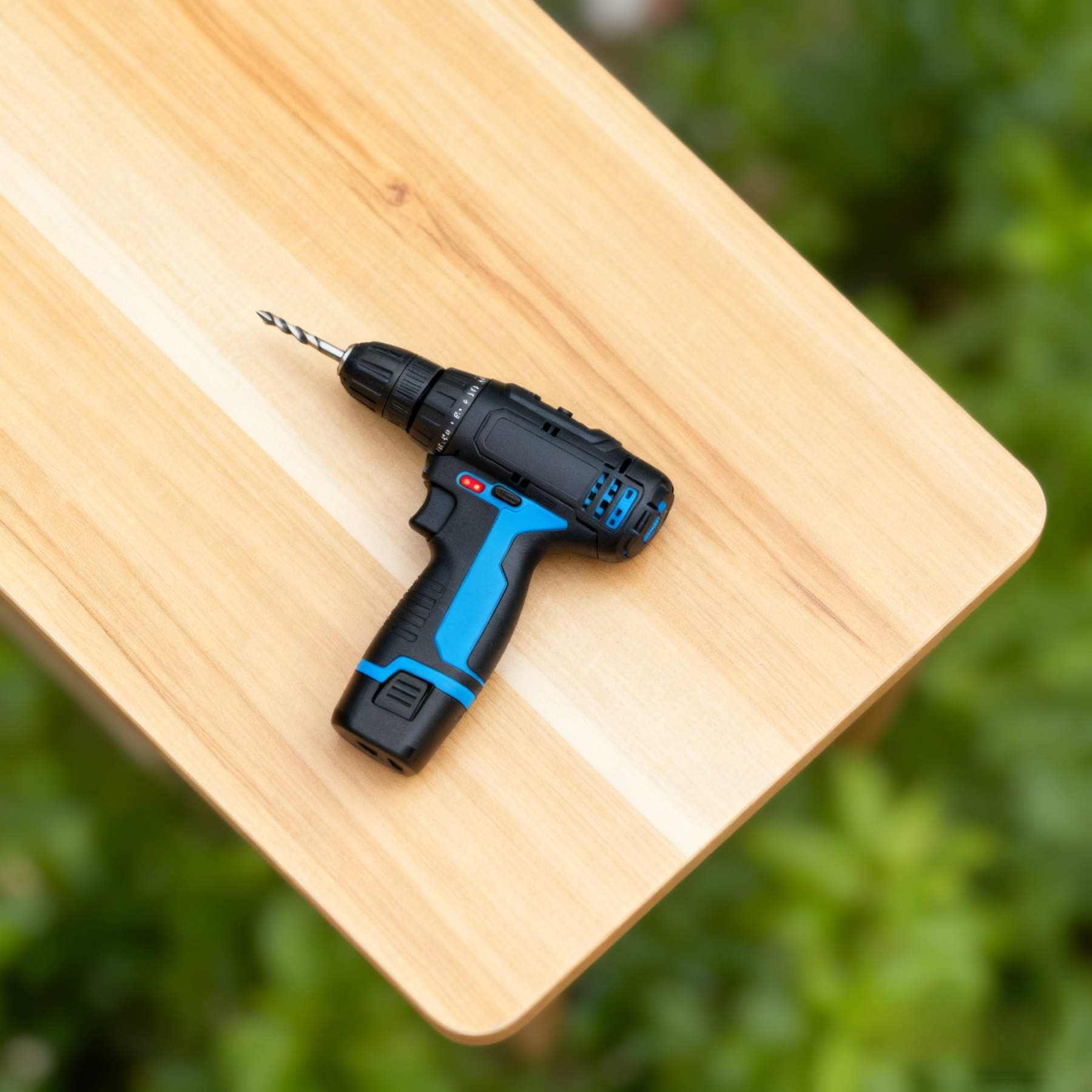 Wiederaufladbarer elektrischer Schraubendreher