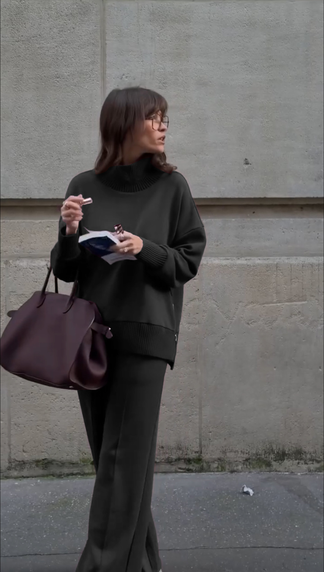 2026 Promotional sale High-neck sweatshirt with side zipper & trousers set