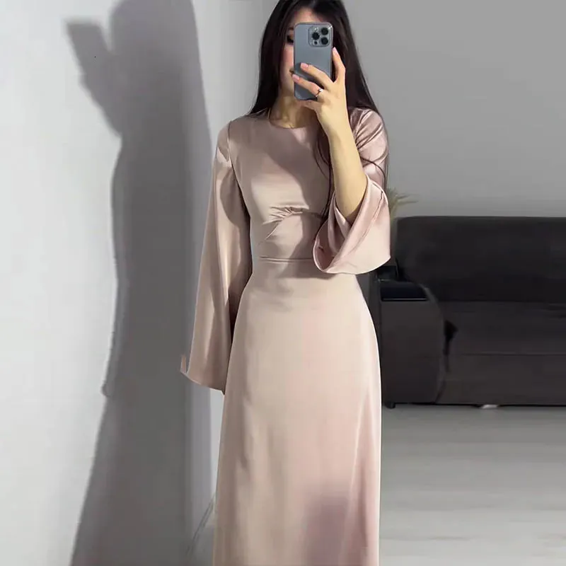 Round Neck Long Sleeve Satin Back Lace Up Maxi Dress