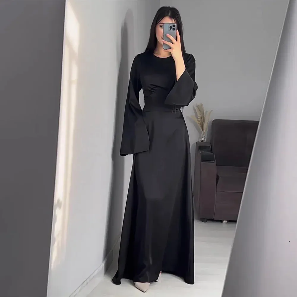 Round Neck Long Sleeve Satin Back Lace Up Maxi Dress