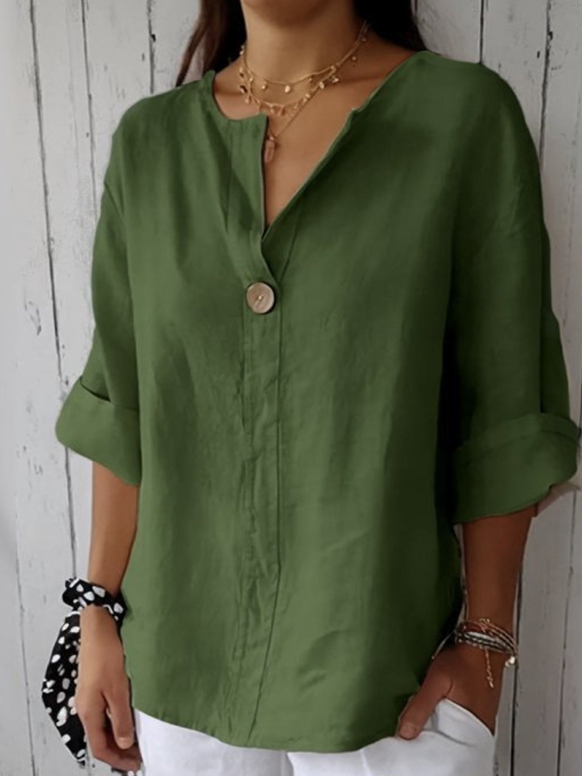 Yvonna – Chic Comfort Blouse