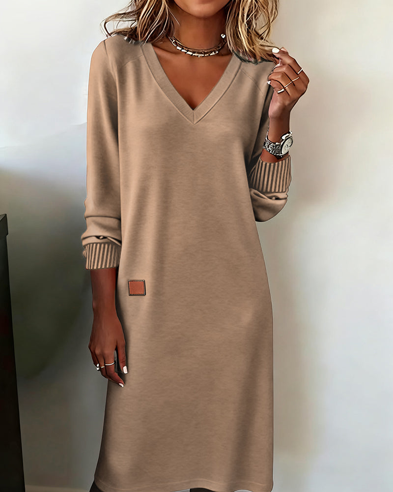 2025 autumn and winter new v-neck solid color long-sleeved dress