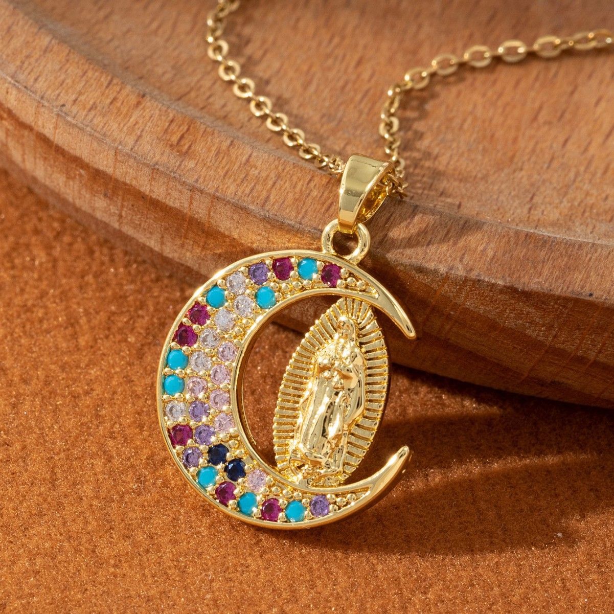 Artistic and retro Virgin Mary necklace