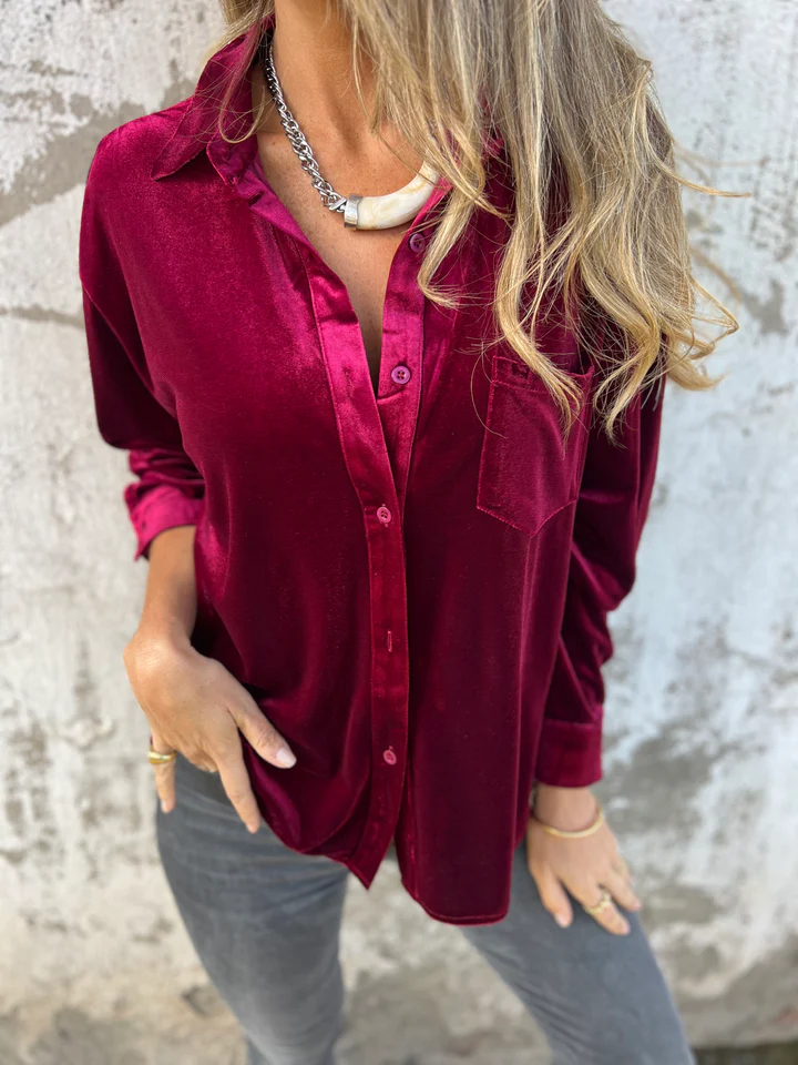 CLEARANCE SALE🔥Velvet Vixen Blouse