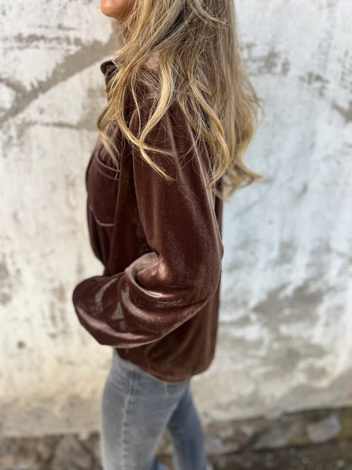 CLEARANCE SALE🔥Velvet Vixen Blouse