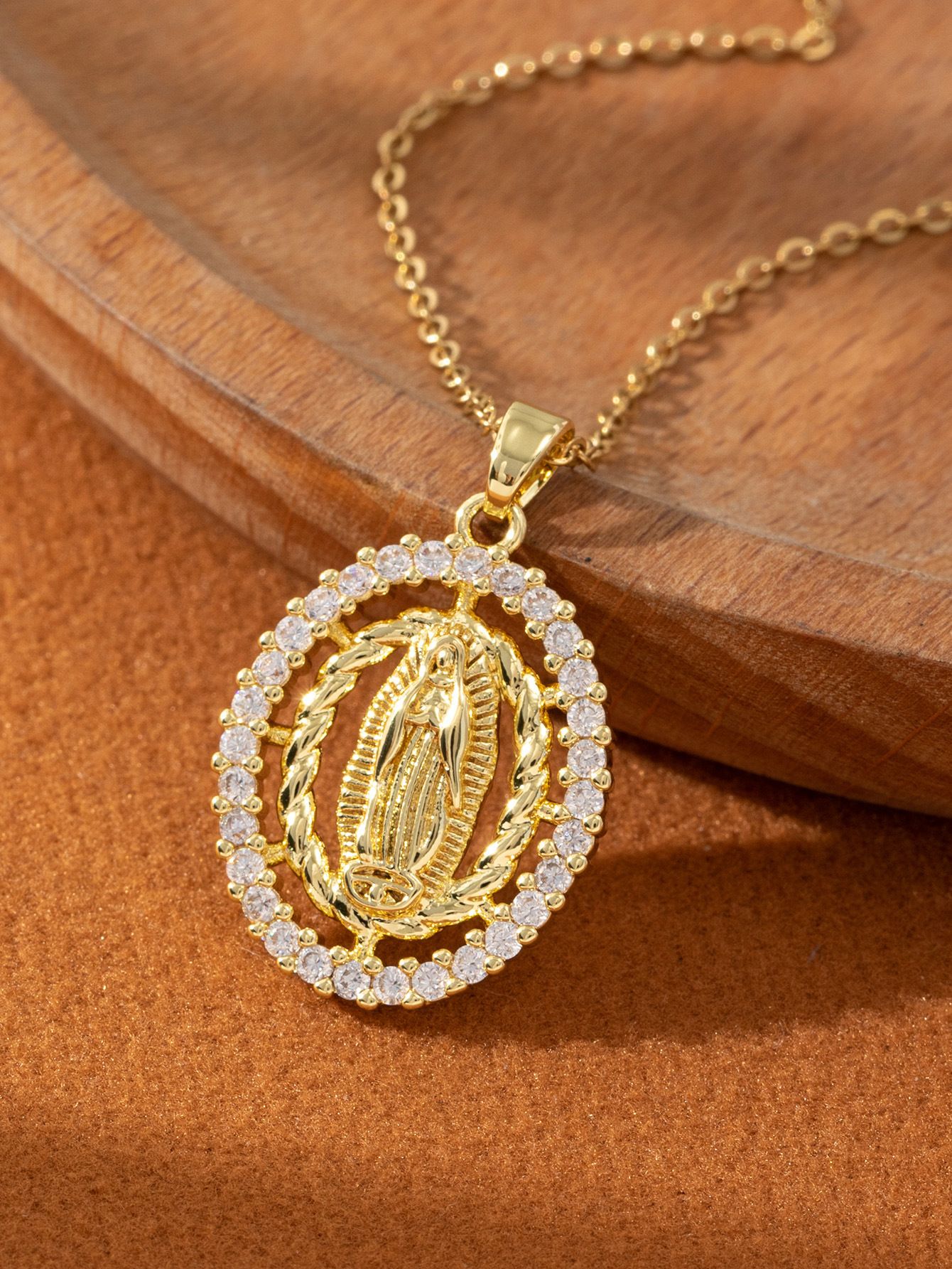 Artistic and retro Virgin Mary necklace