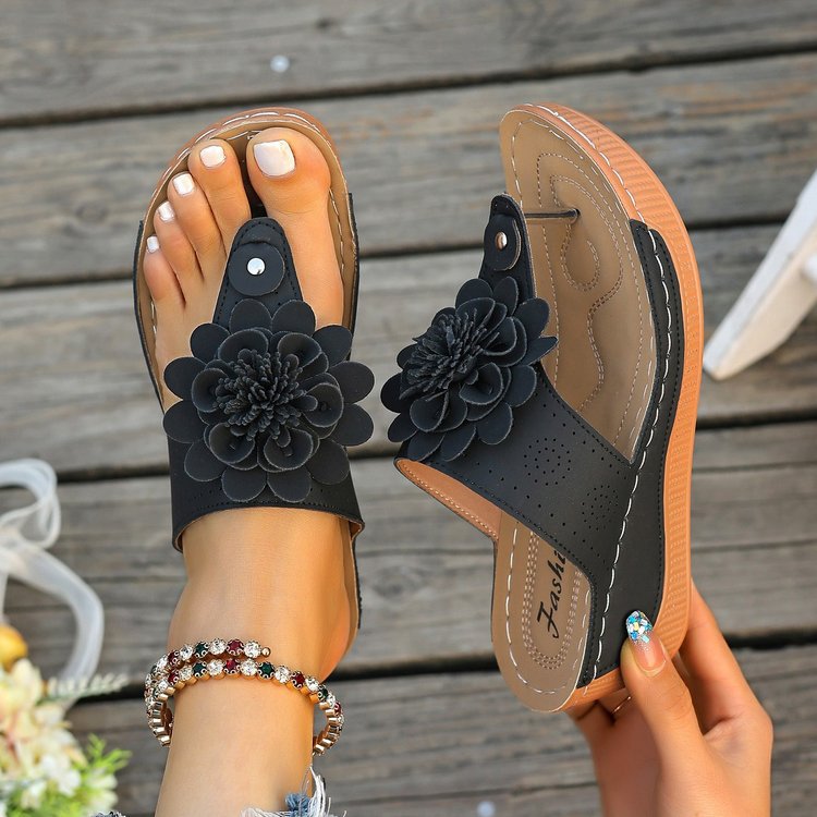 2026 New Women's Summer Beach Orthopedic Sandals