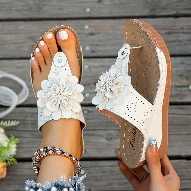 2026 New Women's Summer Beach Orthopedic Sandals
