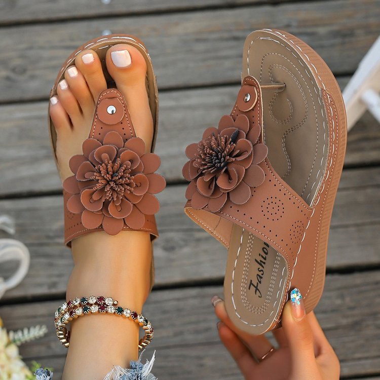 2026 New Women's Summer Beach Orthopedic Sandals