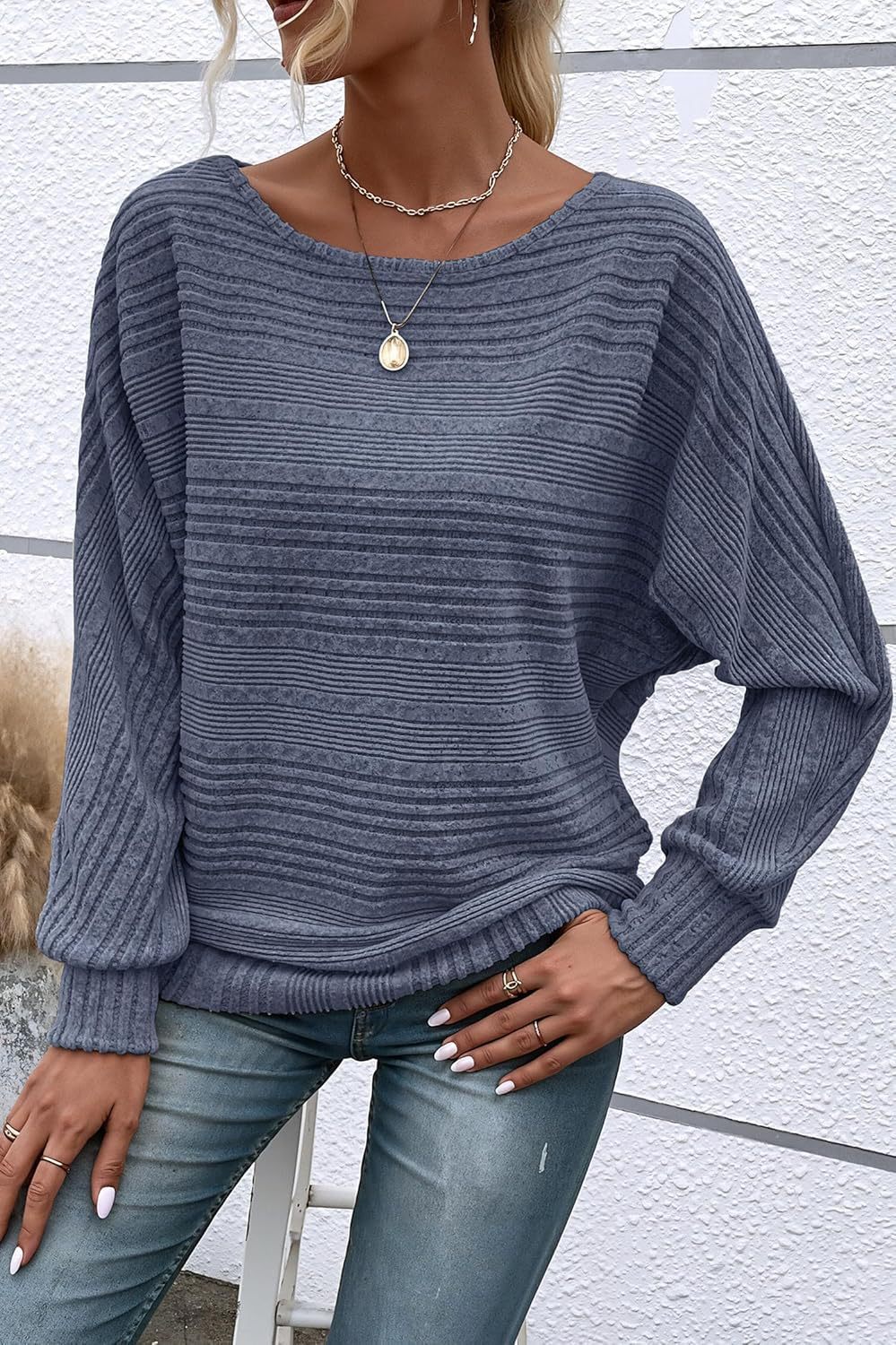 Casual solid color long-sleeved round neck knit sweater pullover