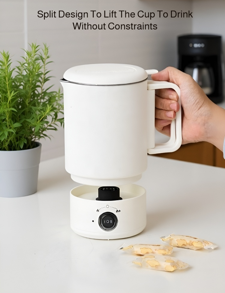 Space-saving electric kettle for camping