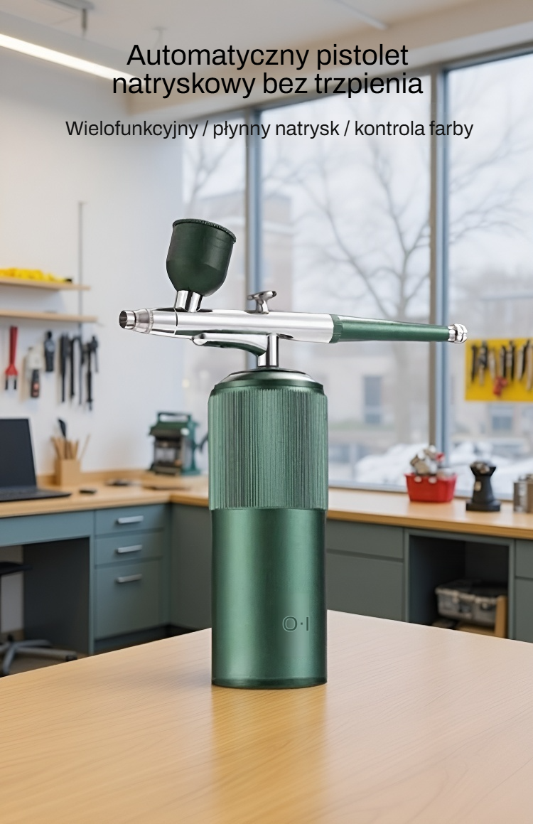 Kompaktowy pistolet natryskowy na białym tle