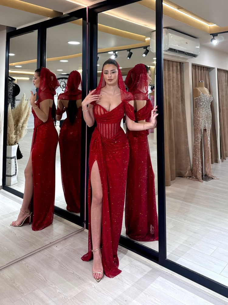 Aliyah  Sexy backless long dress