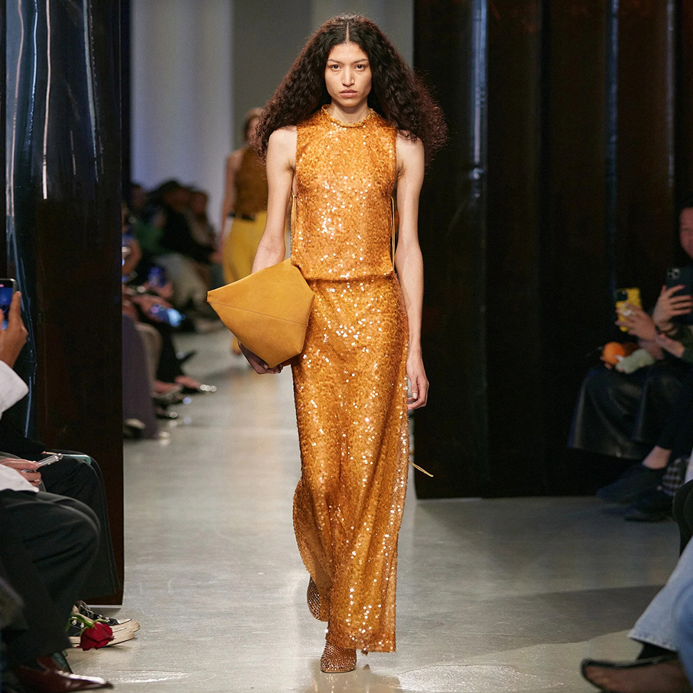 Aliyah Sleeveless round neck evening gown