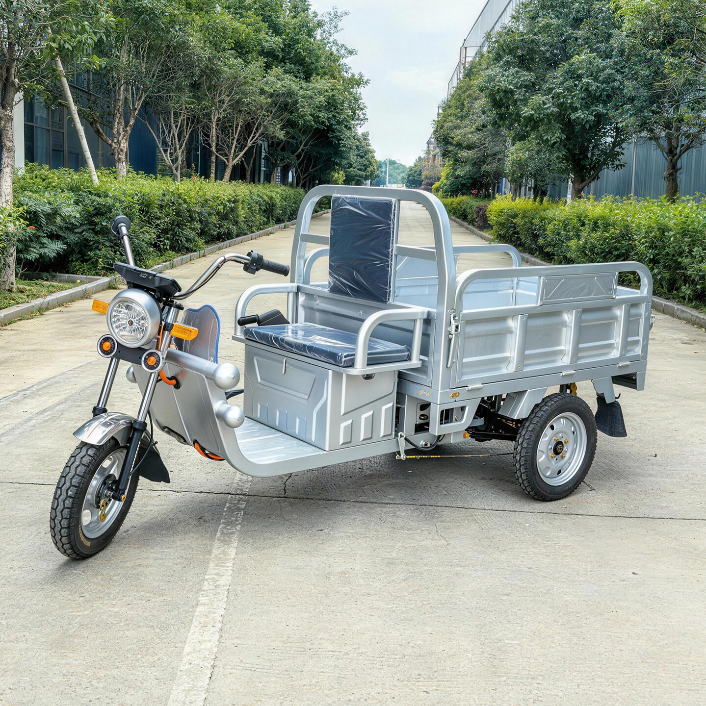 Heavy-Duty Electric Tricycle Cargo Loader | High-Torque Motor | Reinforced Steel Frame