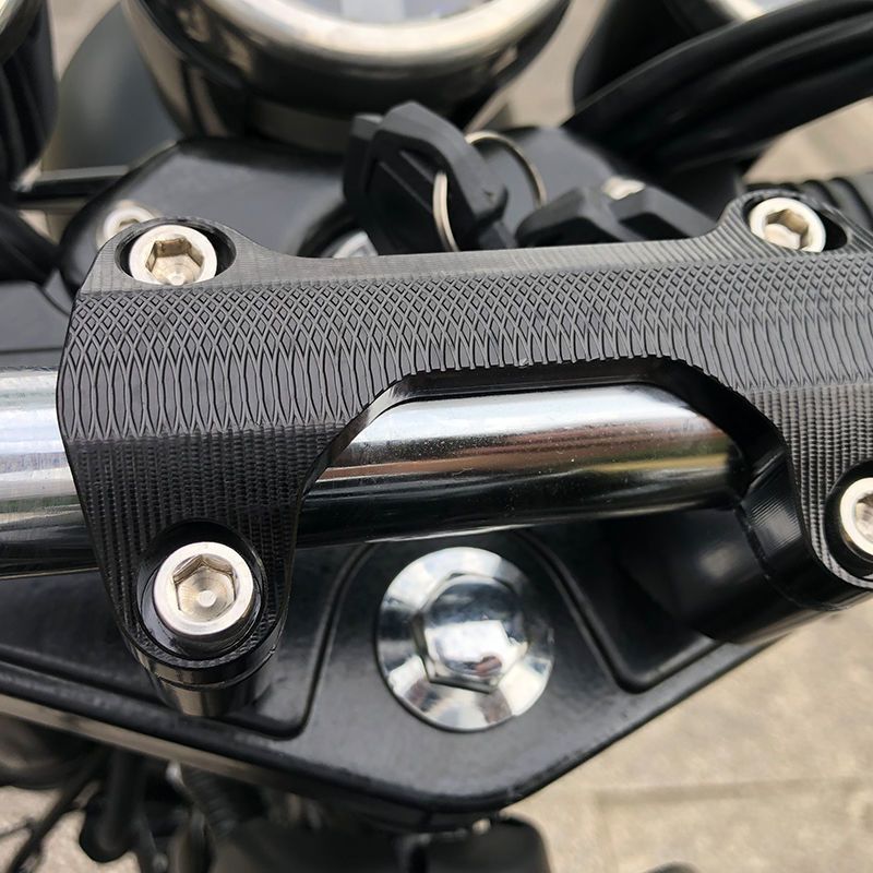 Brand-new Rebel 200 retro motorcycle with electronic fuel injection, cruising, fuel-powered street bike, motorcycle, can be registered.