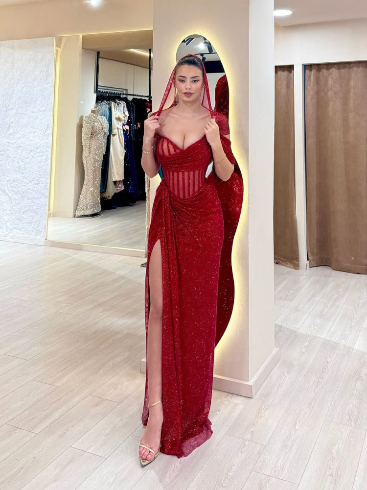 Aliyah  Sexy backless long dress