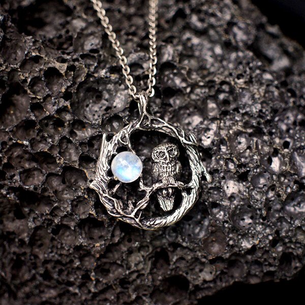 Moonstone Pendant "Owl Moon"