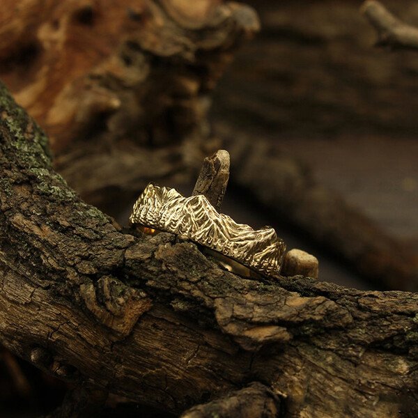 Vintage Gold Mountains and Forest Ring