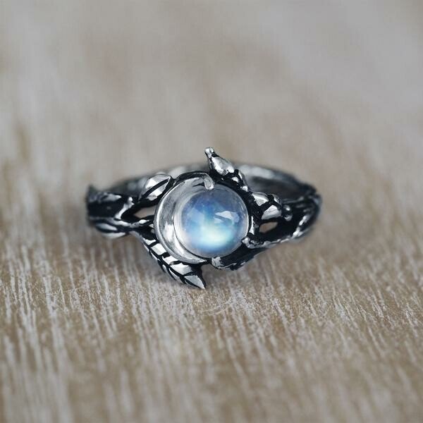 CELESTIAL MOONSTONE RING "LUNA"