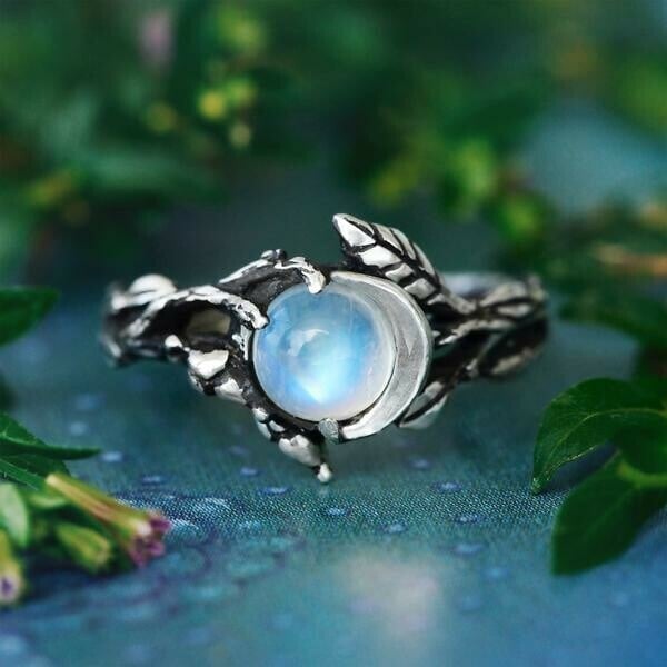 925 CELESTIAL MOONSTONE RING "LUNA"