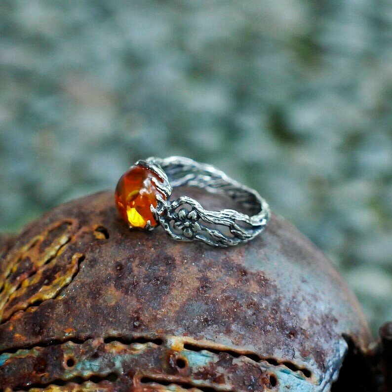 Women's Amber Flower Ring