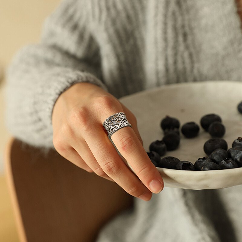 Irregular Hollow Pattern Ring
