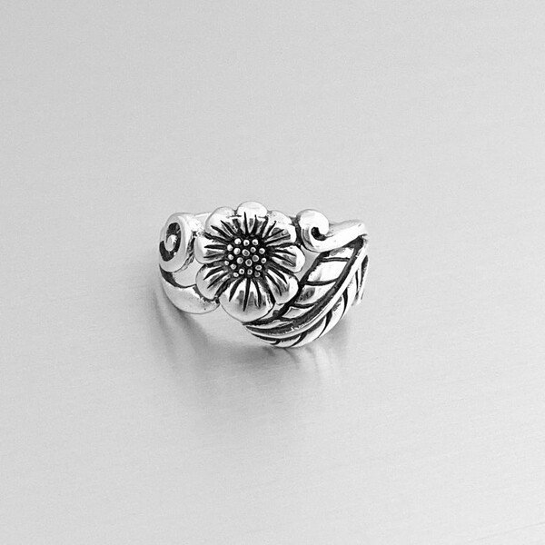 Vintage Silver Sunflower Ring