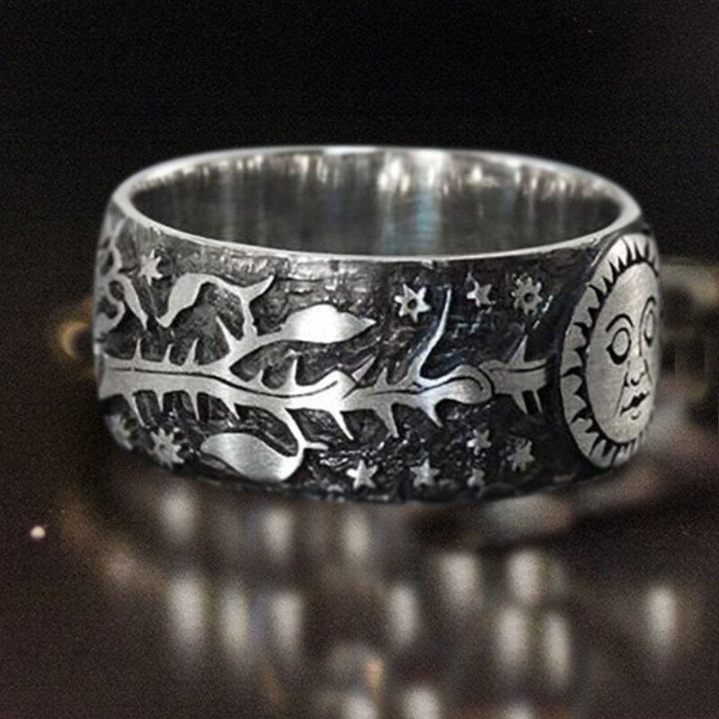 Engraved Sun & Moon Ring