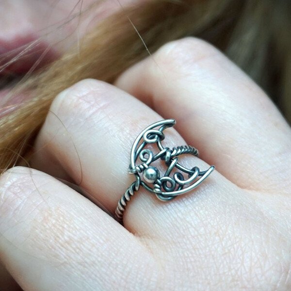 Vintage Moon Hollow Ring