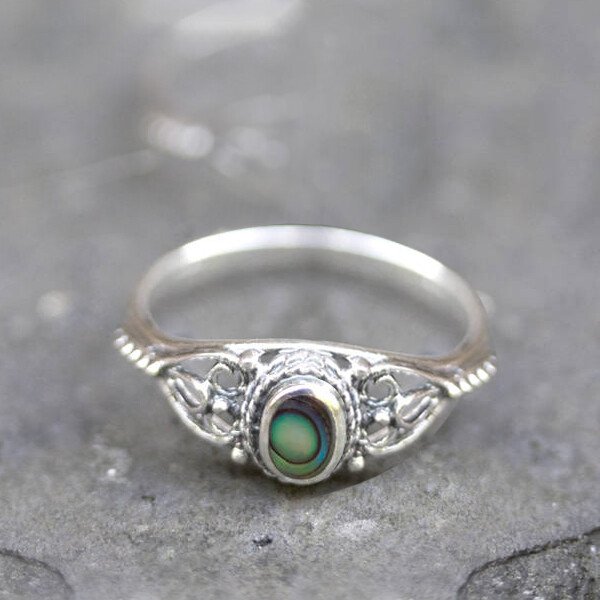 Sterling Silver Rainbow Shell Filigree Design Ring
