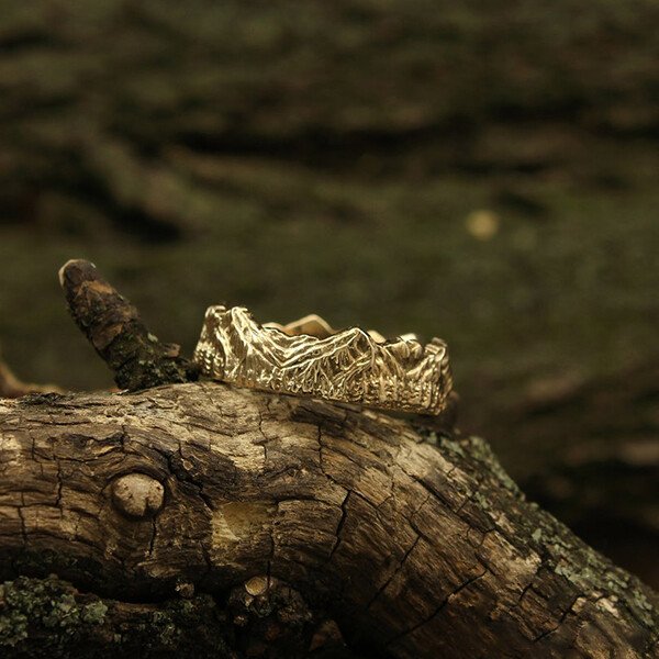 Vintage Gold Mountains and Forest Ring