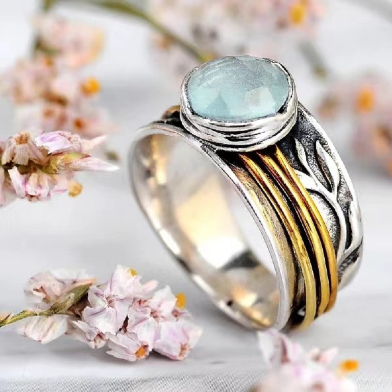 Light Sapphire Bicolor Ring