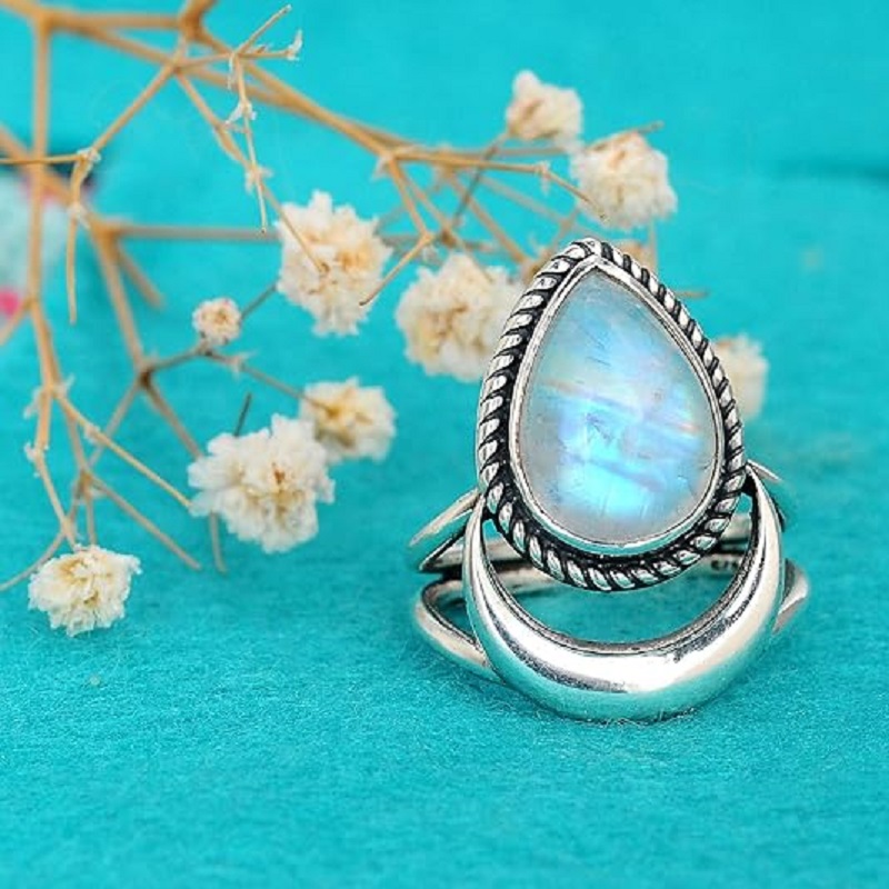 Mysterious Dragon Eye Gemstone Ring