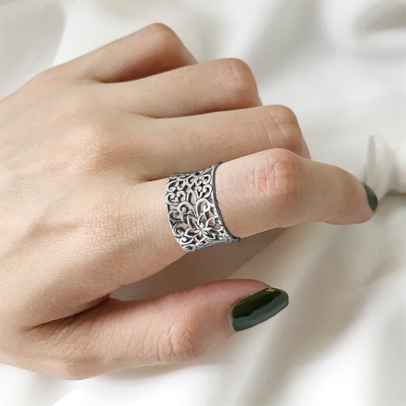 Irregular Hollow Pattern Ring